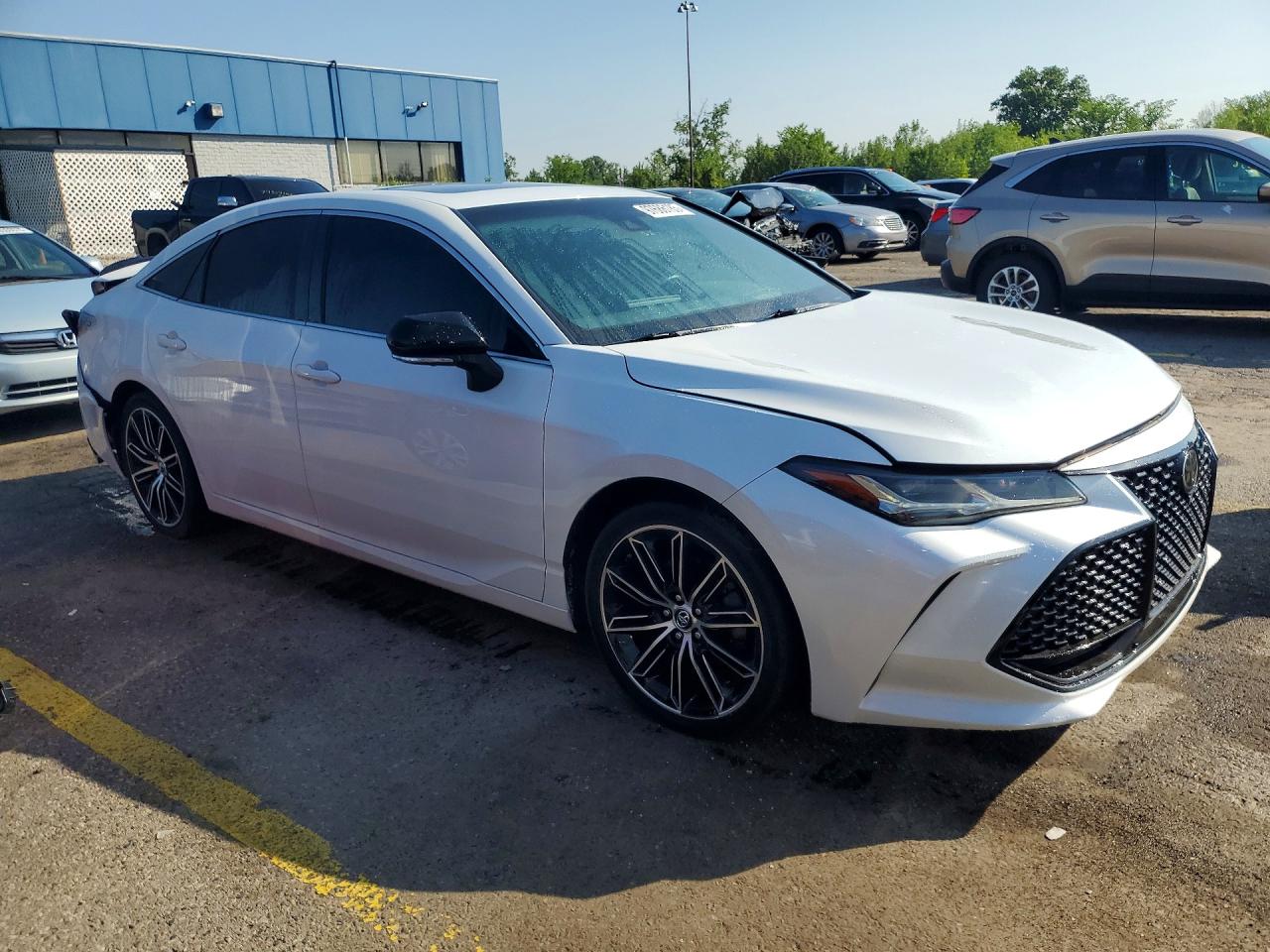 2019 TOYOTA AVALON