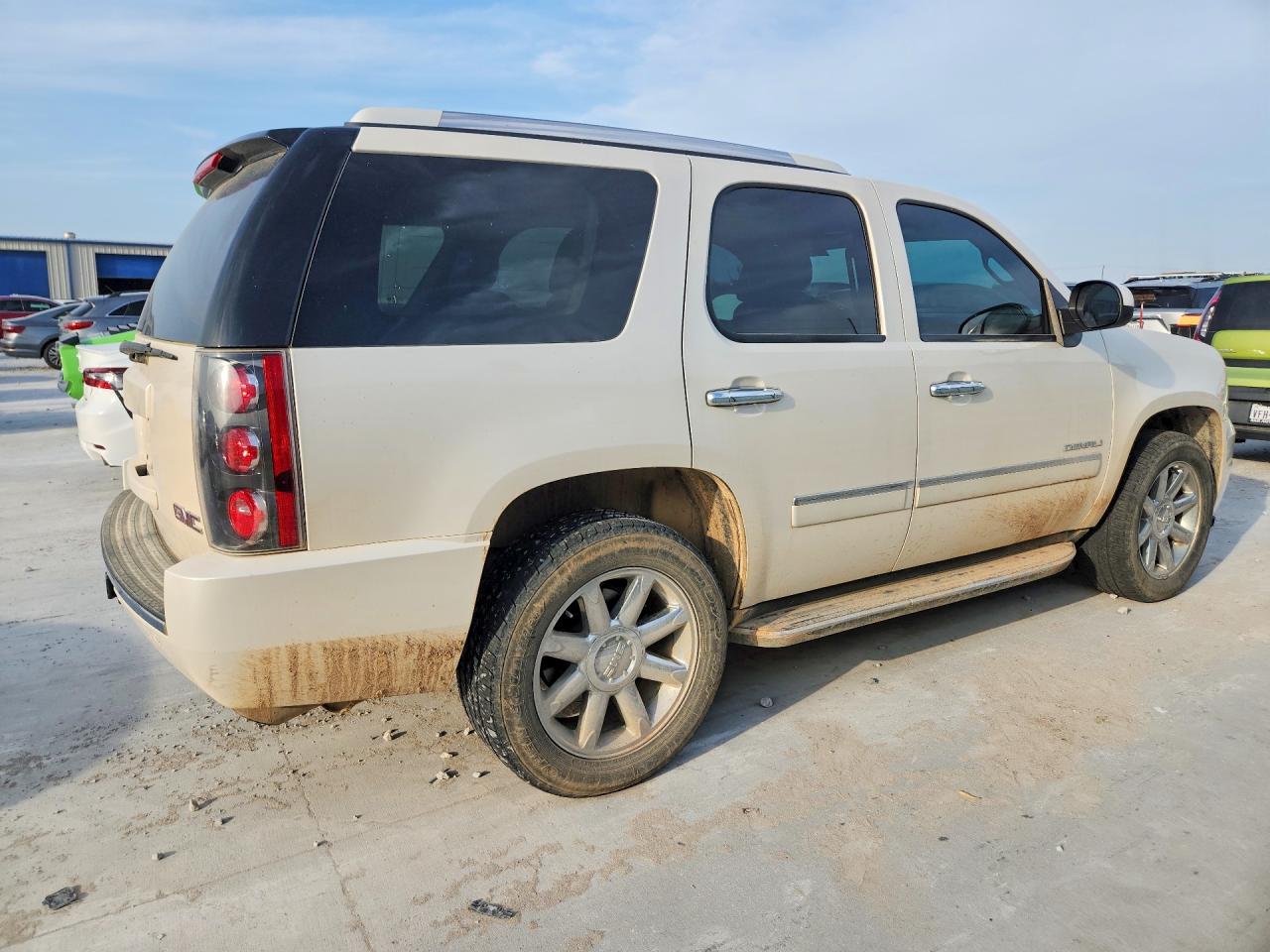 2012 GMC YUKON