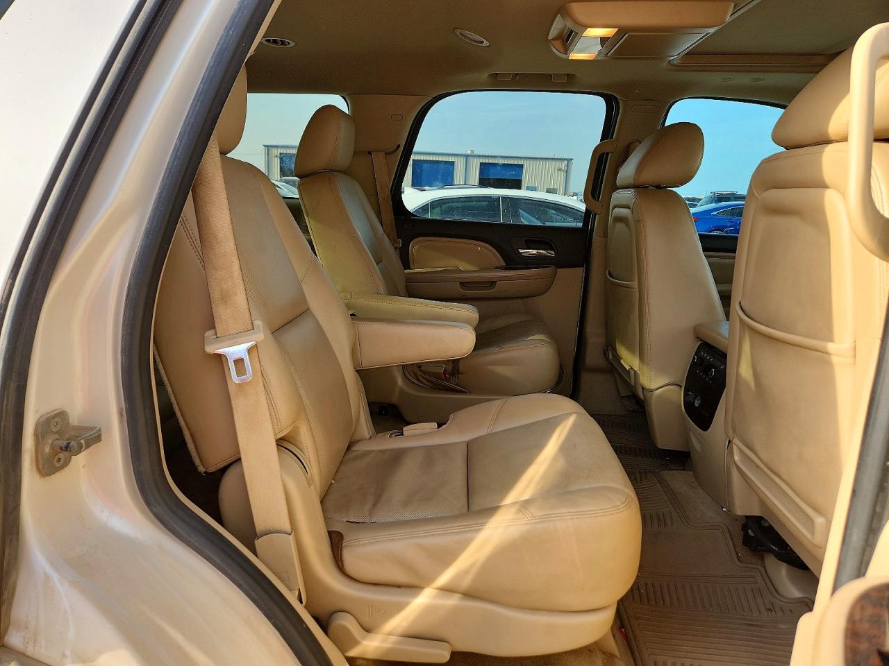 2012 GMC YUKON