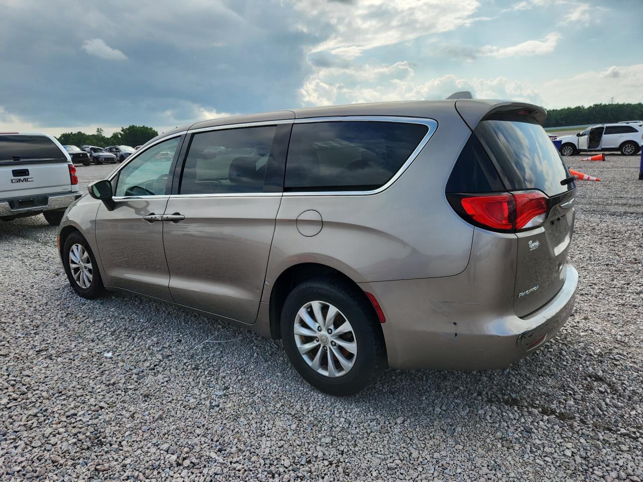 2017 CHRYSLER PACIFICA