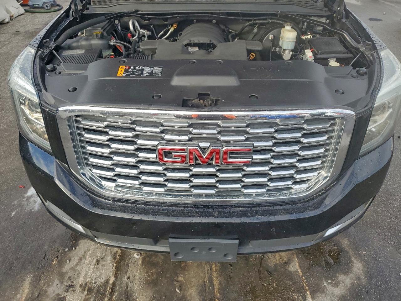 2019 GMC YUKON