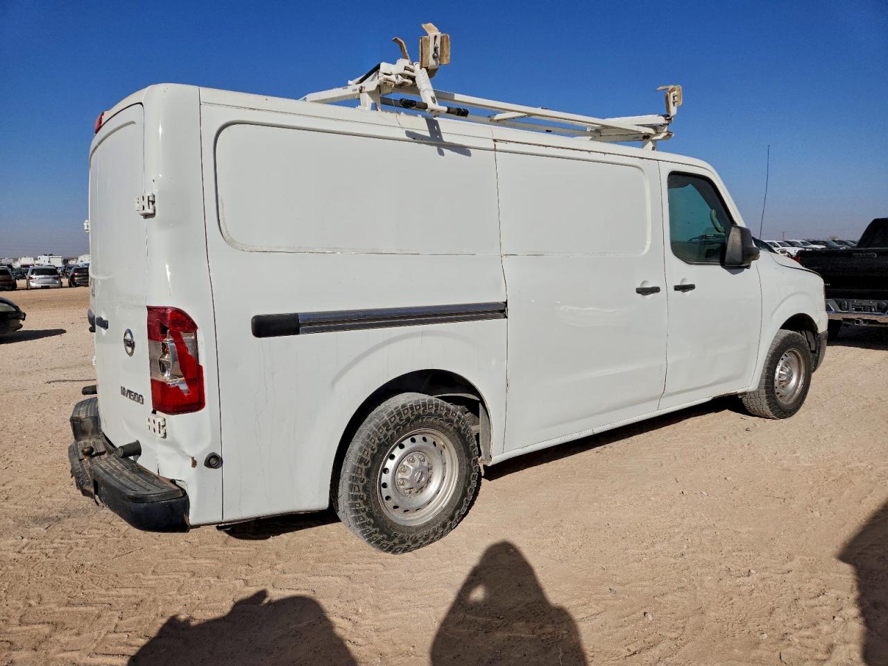 2014 NISSAN NV