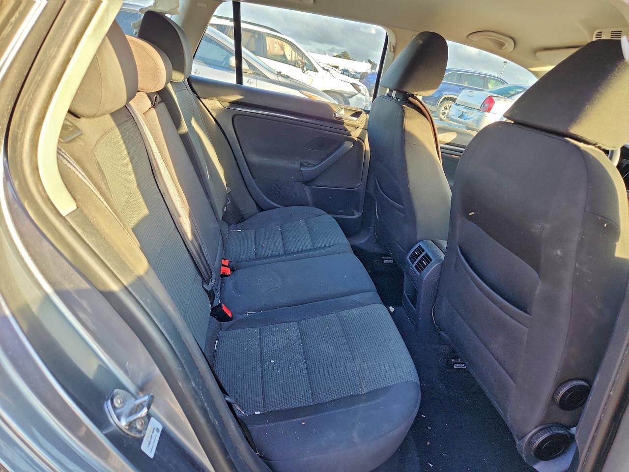 2012 VOLKSWAGEN JETTA