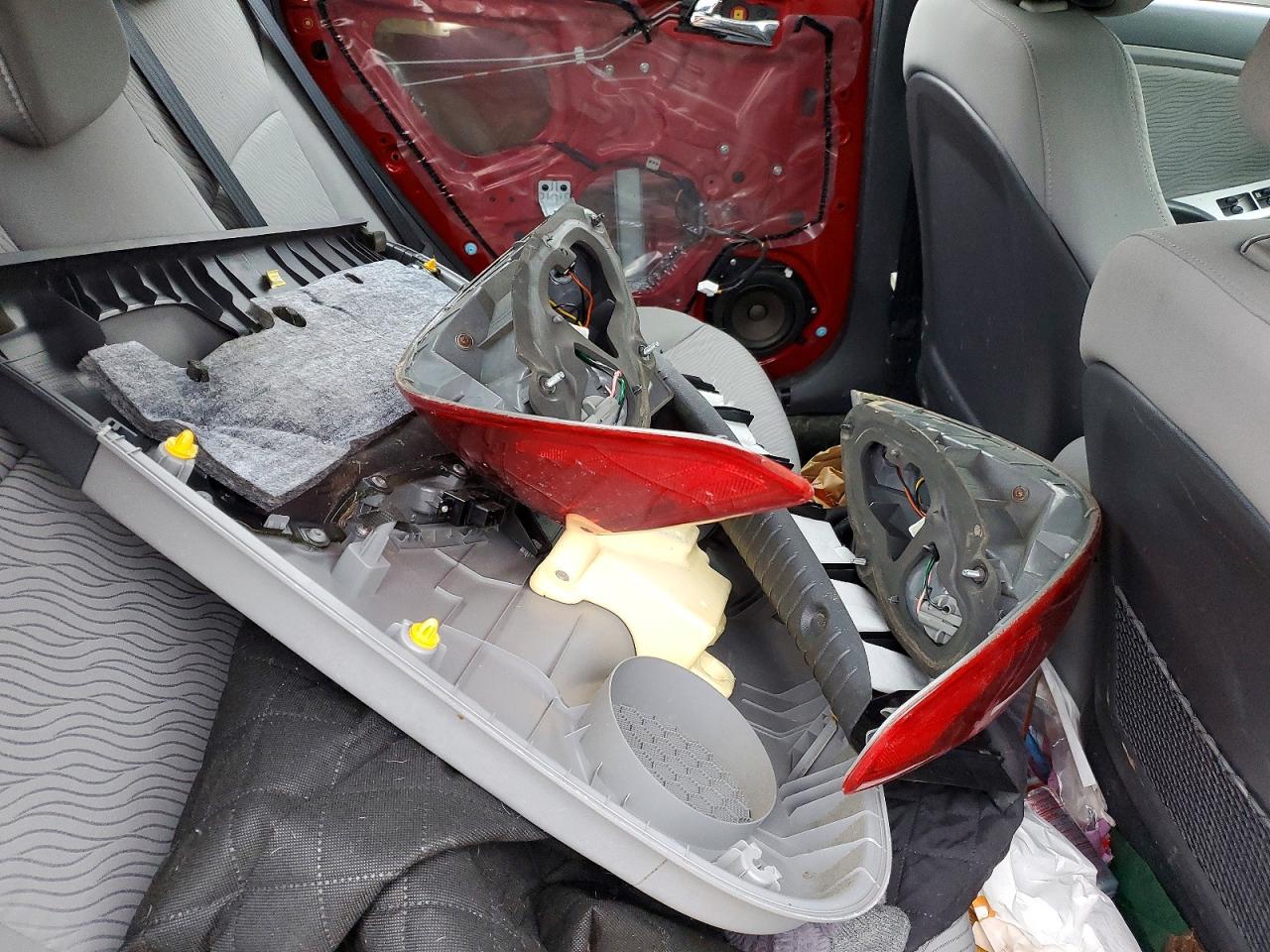 2012 HYUNDAI ACCENT