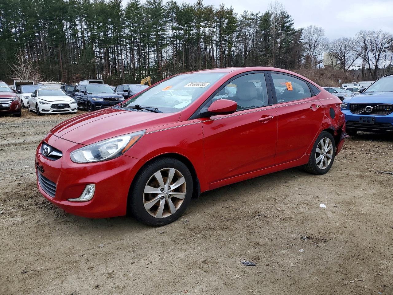 2012 HYUNDAI ACCENT