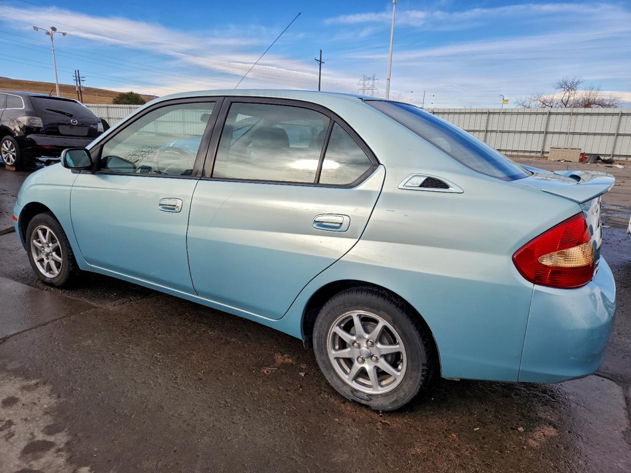 2001 TOYOTA PRIUS