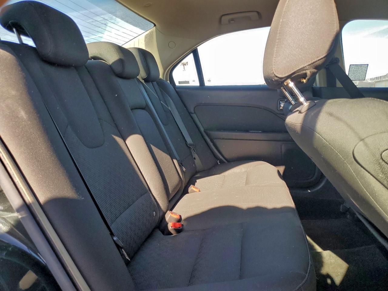 2010 FORD FUSION