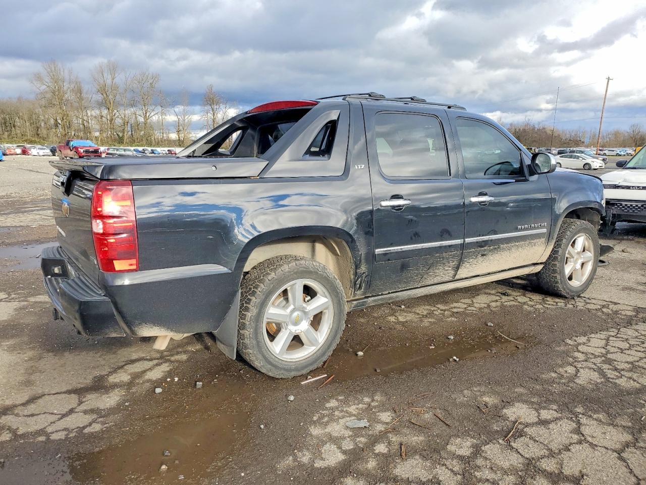 2011 CHEVROLET AVALANCHE
