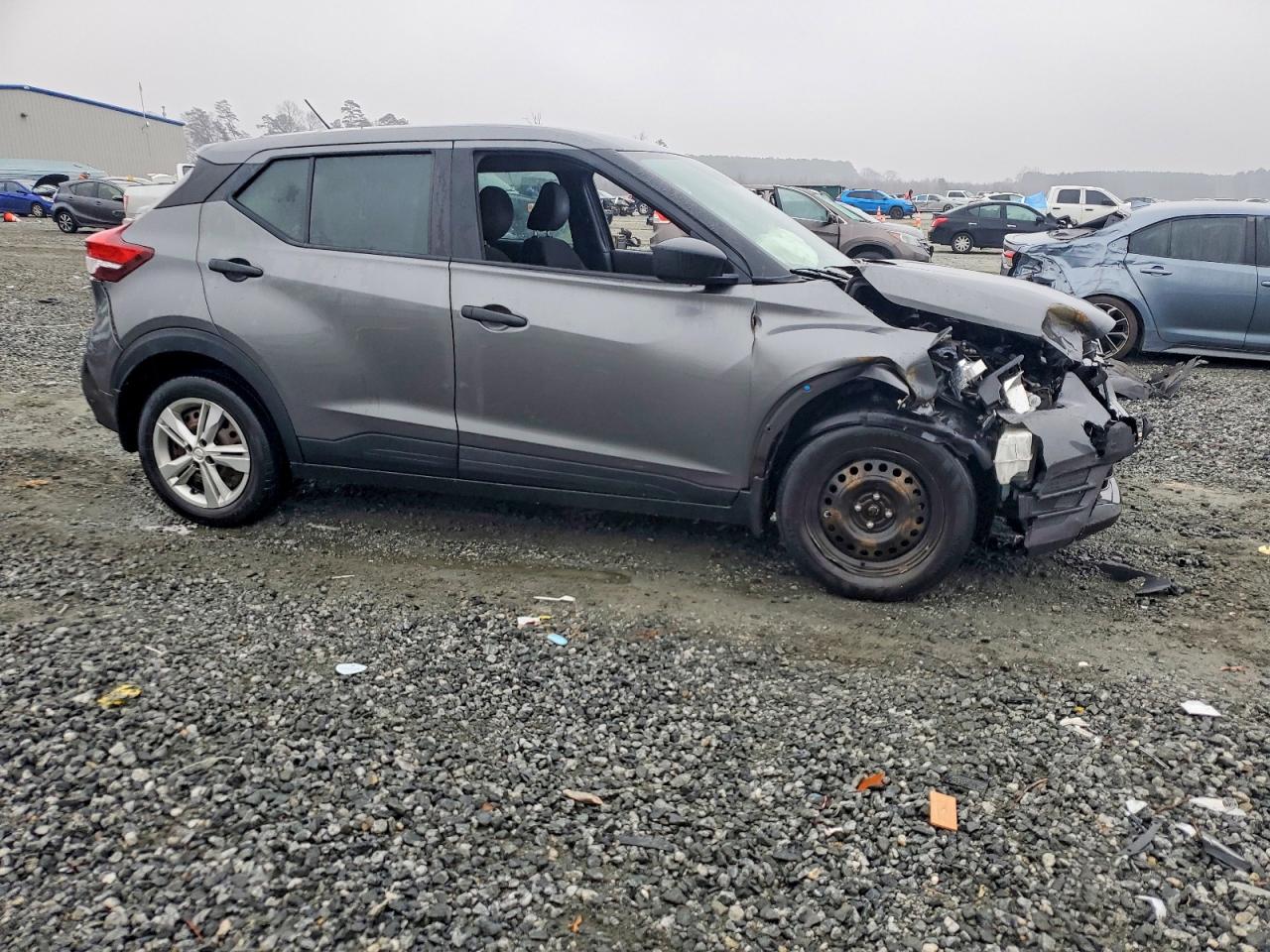 2020 NISSAN KICKS