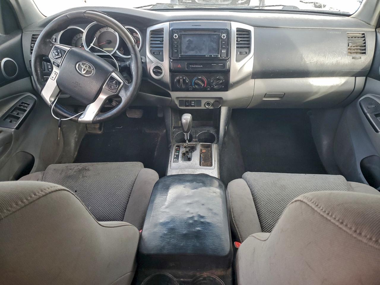 2015 TOYOTA TACOMA