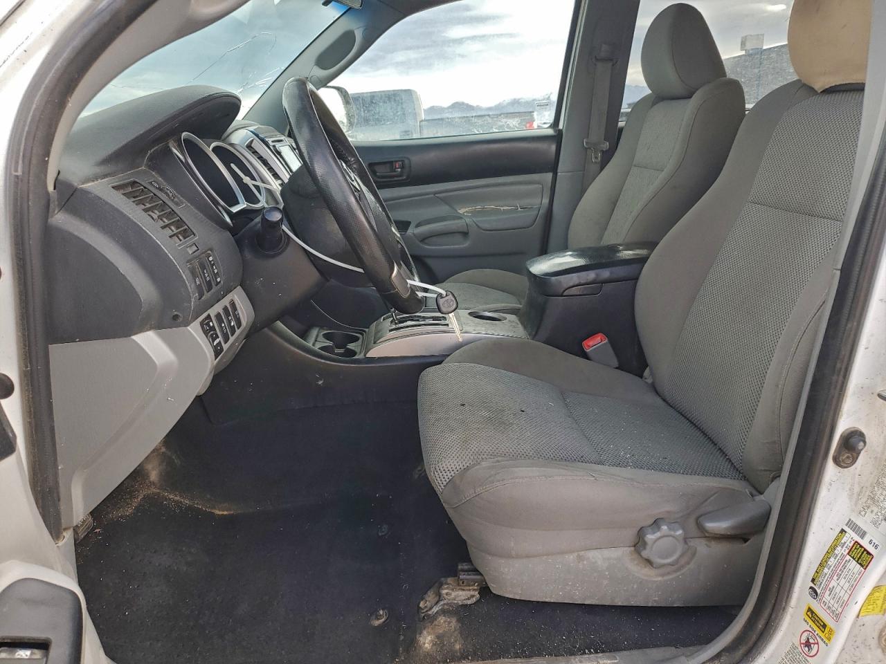 2015 TOYOTA TACOMA