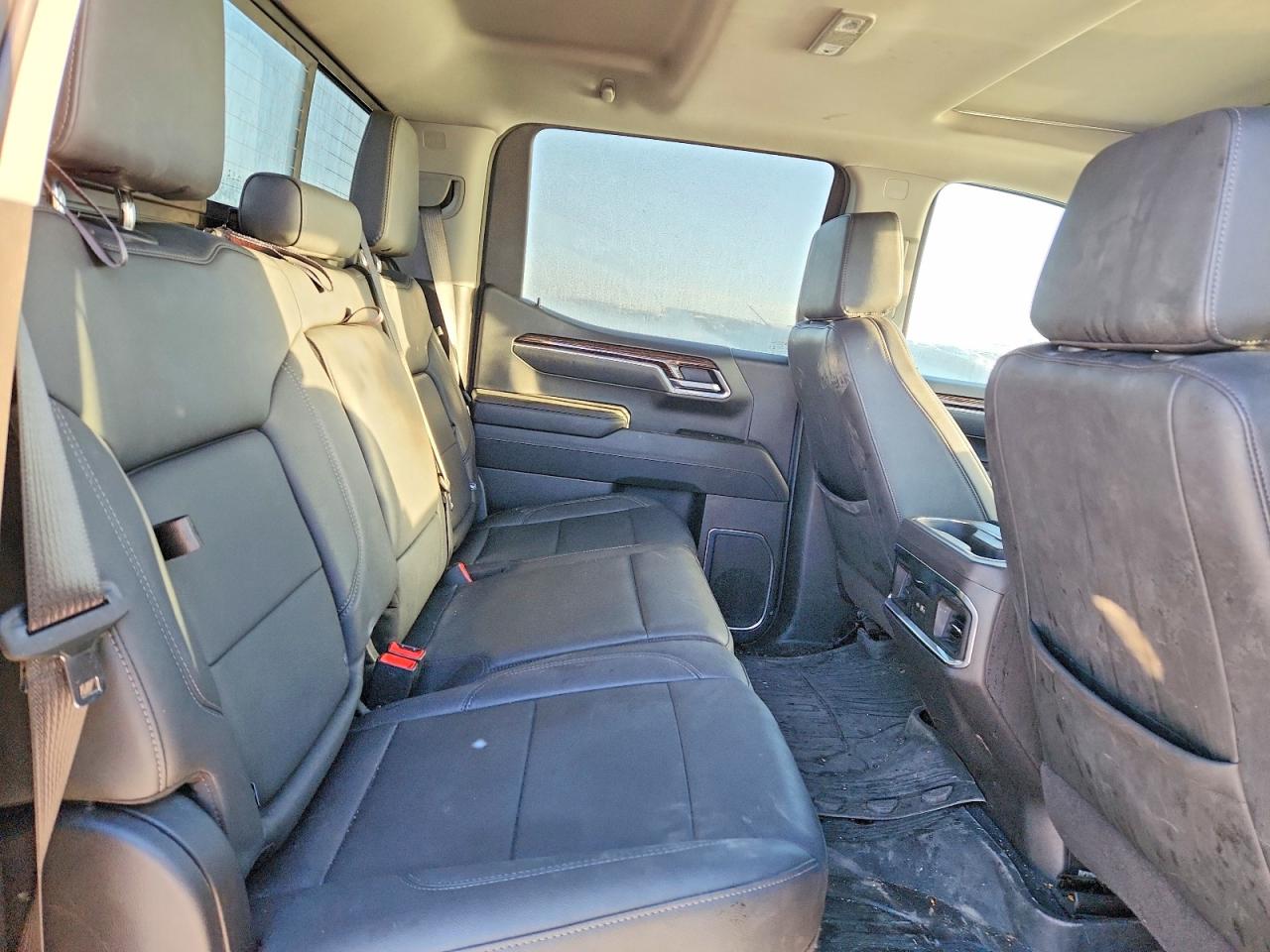 2024 GMC SIERRA