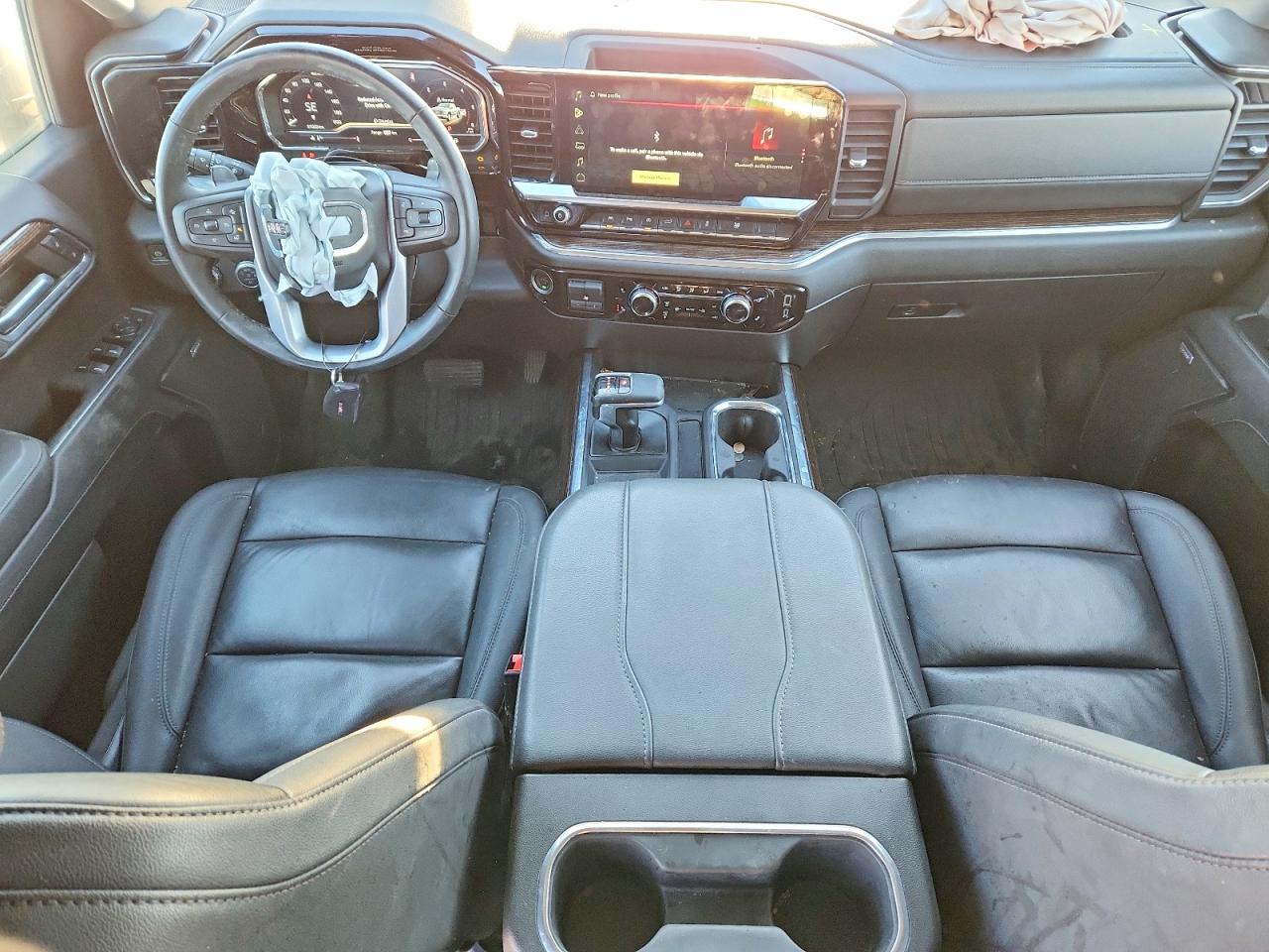 2024 GMC SIERRA