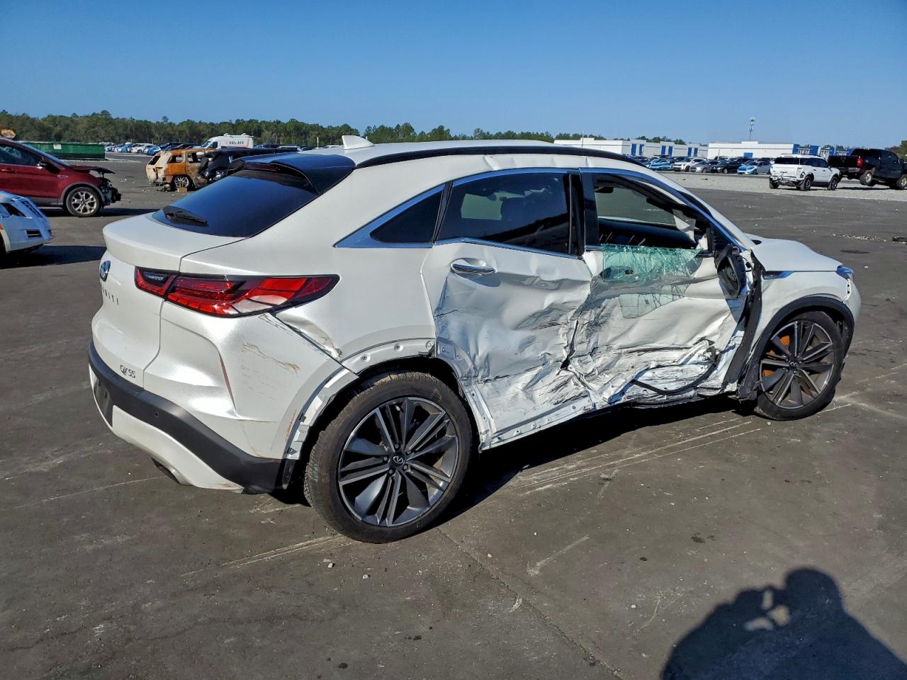 2025 INFINITI QX55 LUXE