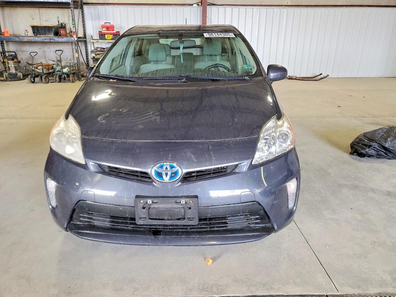 2013 TOYOTA PRIUS