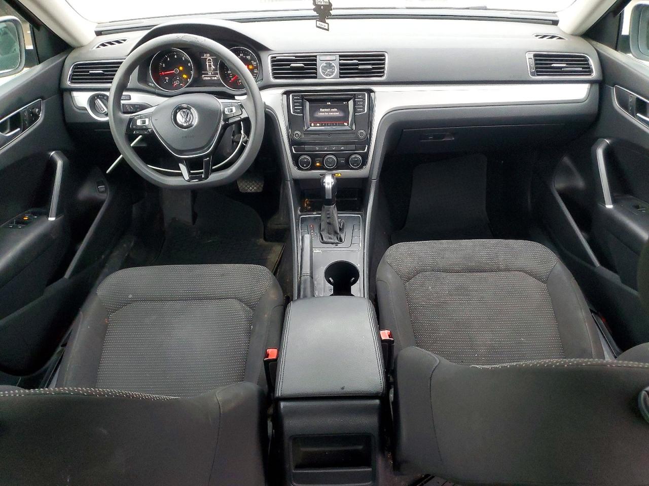 2016 VOLKSWAGEN PASSAT