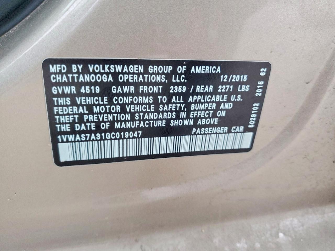 2016 VOLKSWAGEN PASSAT