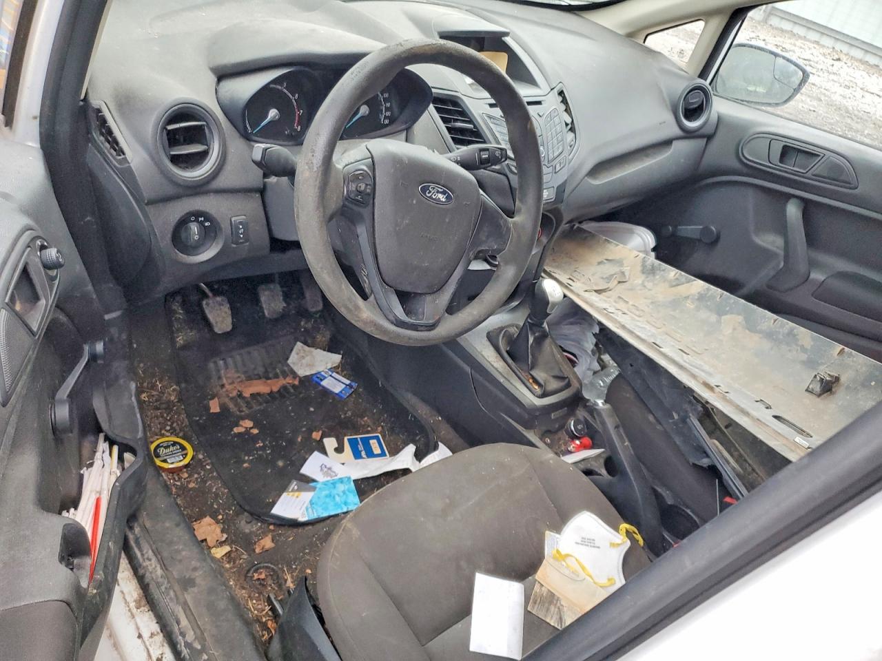 2015 FORD FIESTA