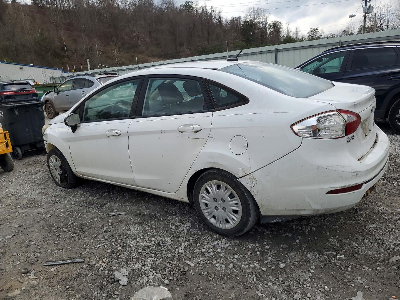 2015 FORD FIESTA