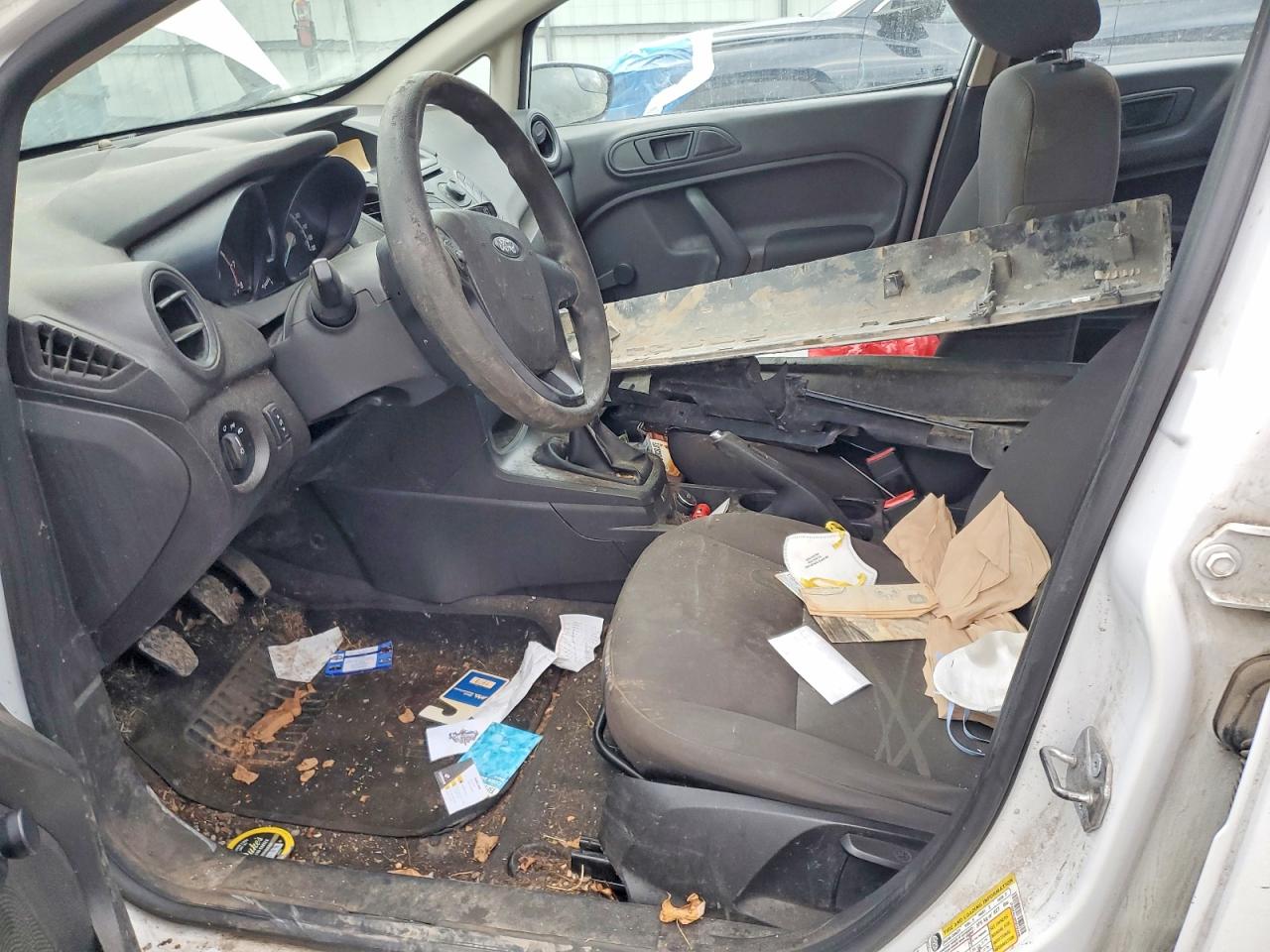 2015 FORD FIESTA