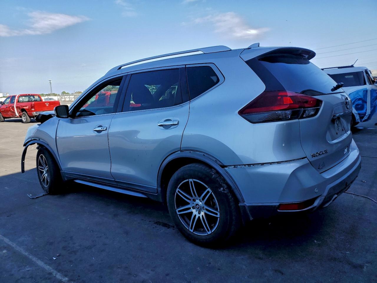 2019 NISSAN ROGUE