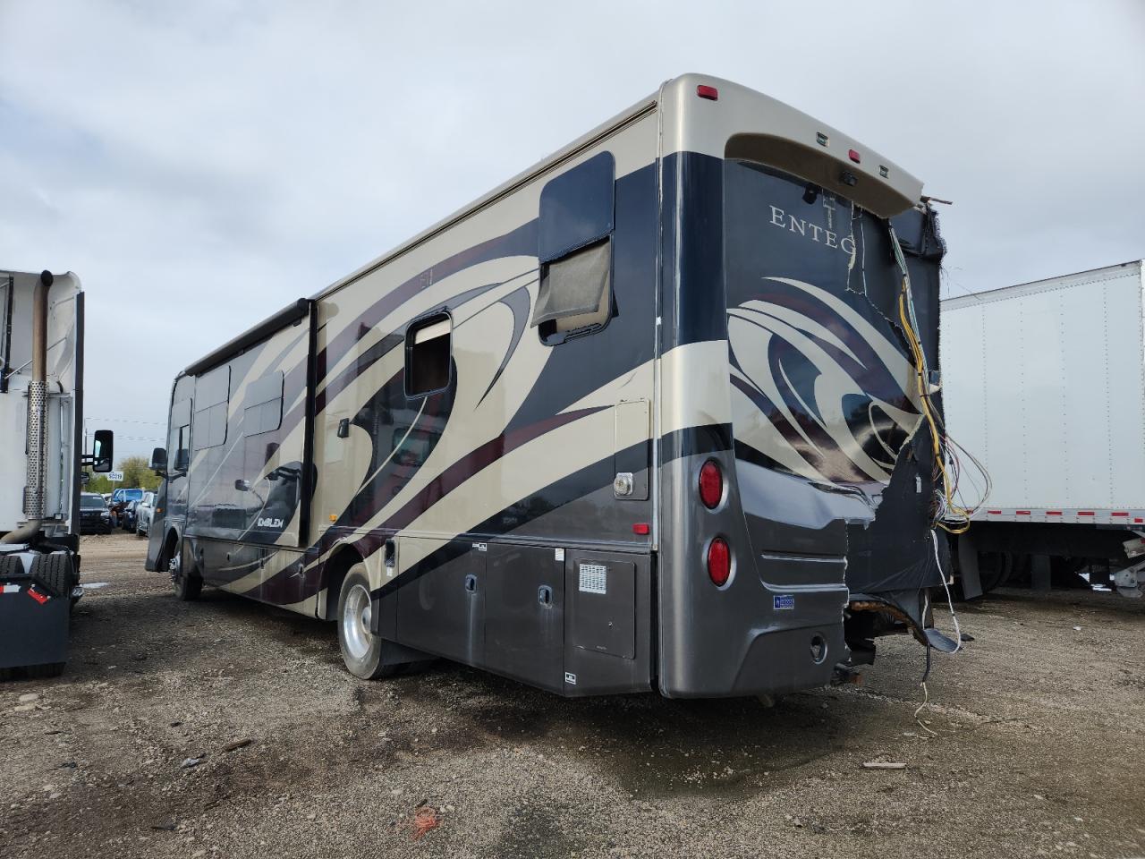 2019 FORD F530