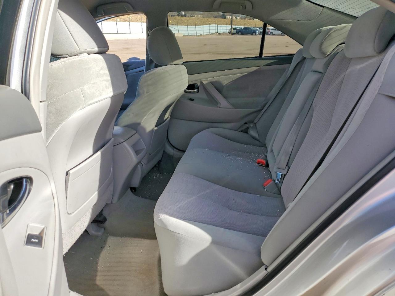 2011 TOYOTA CAMRY