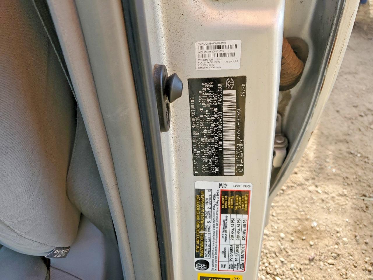 2011 TOYOTA CAMRY