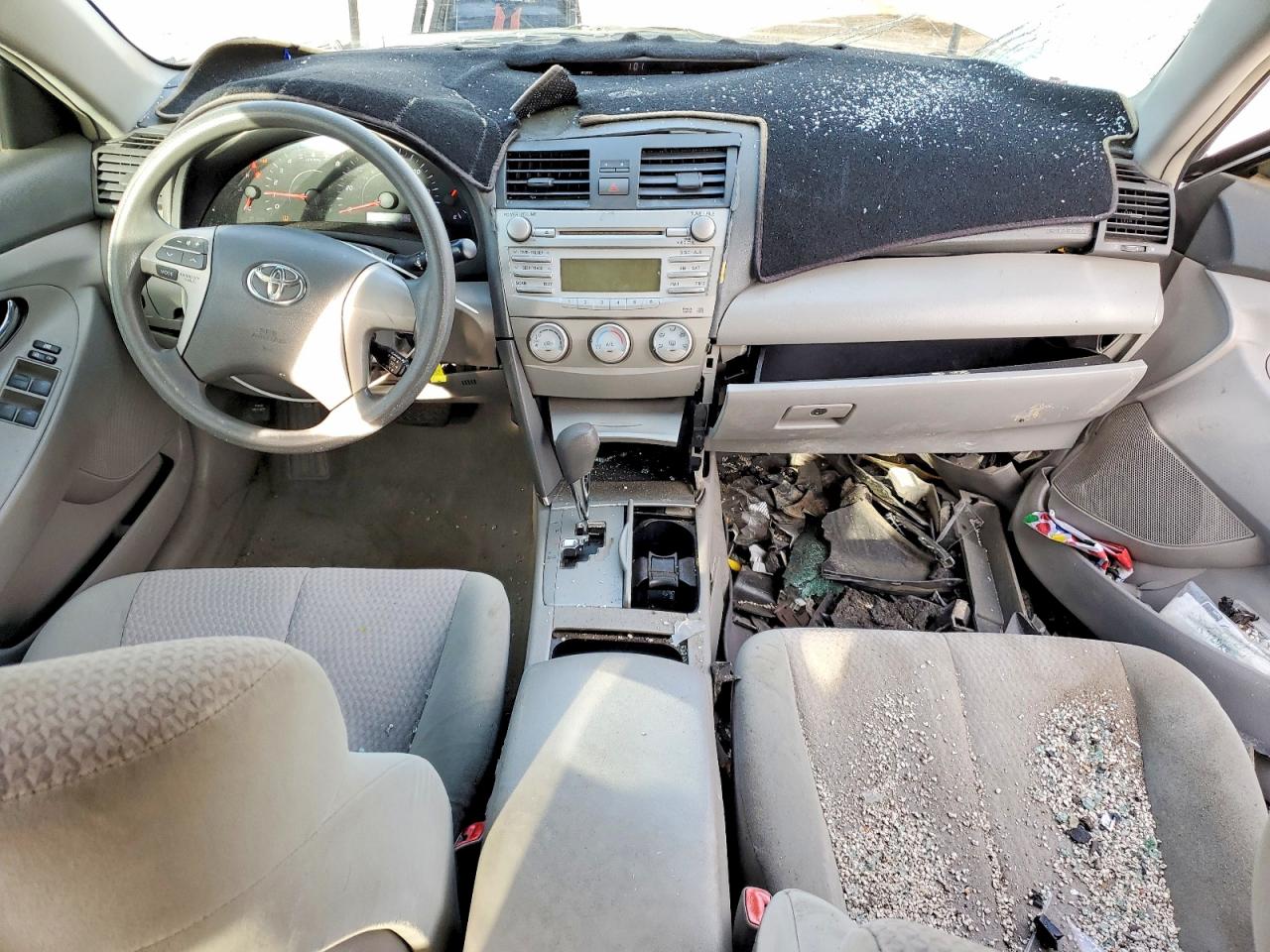 2011 TOYOTA CAMRY