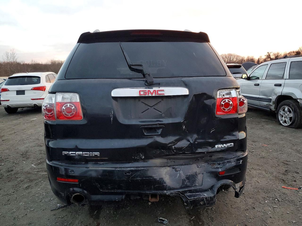 2011 GMC ACADIA DEN