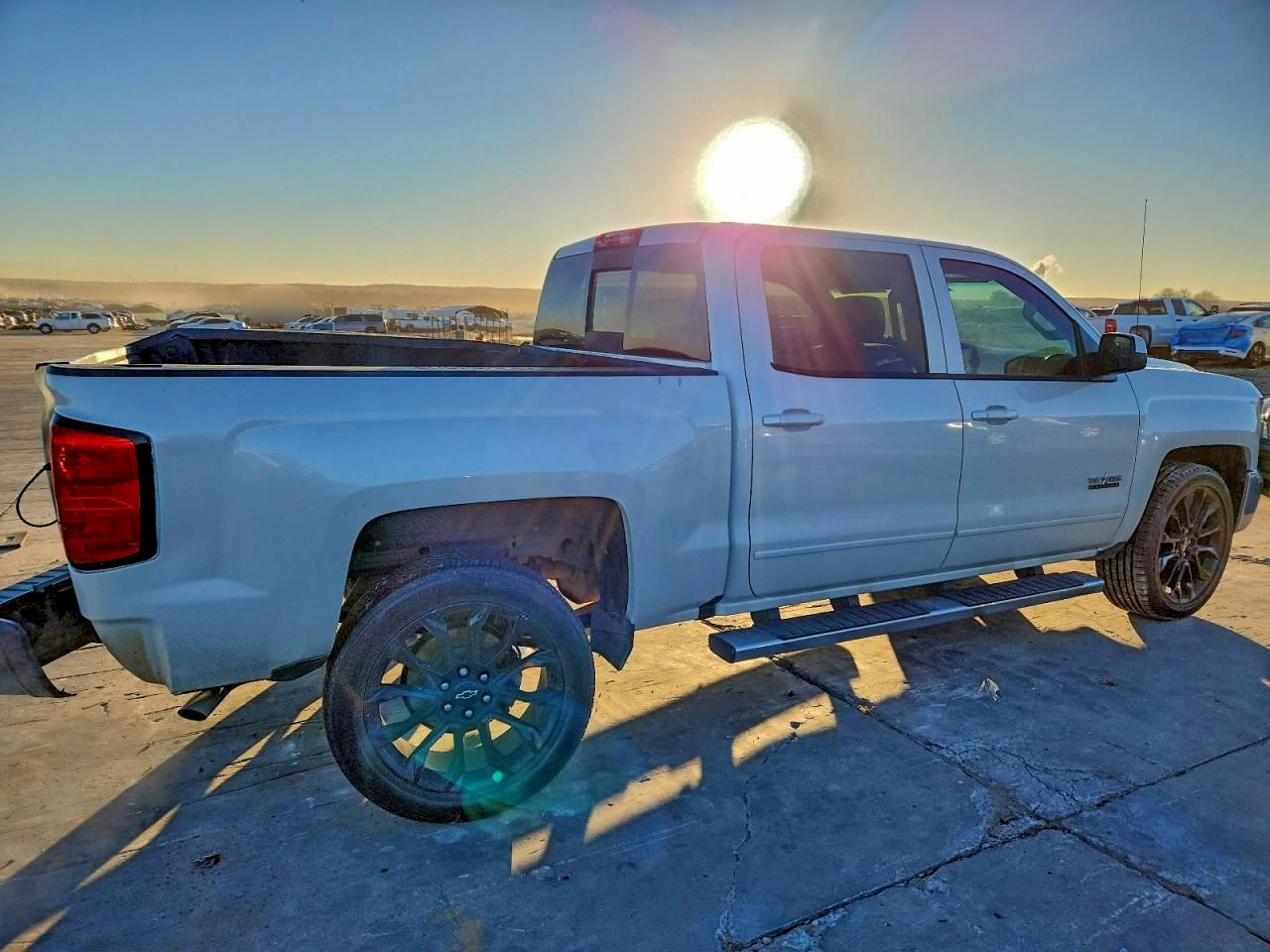 2017 CHEVROLET SILVERADO