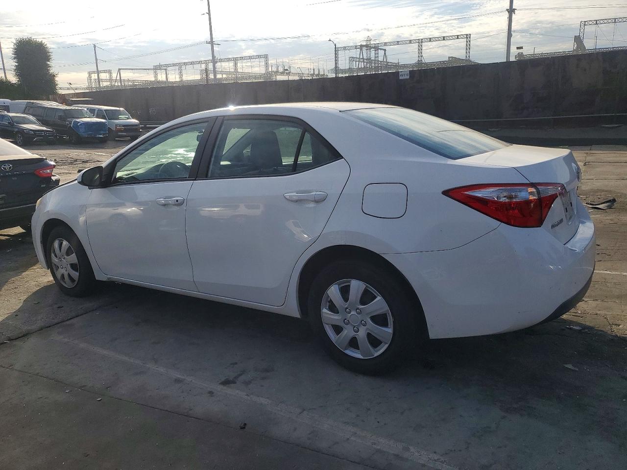 2015 TOYOTA COROLLA