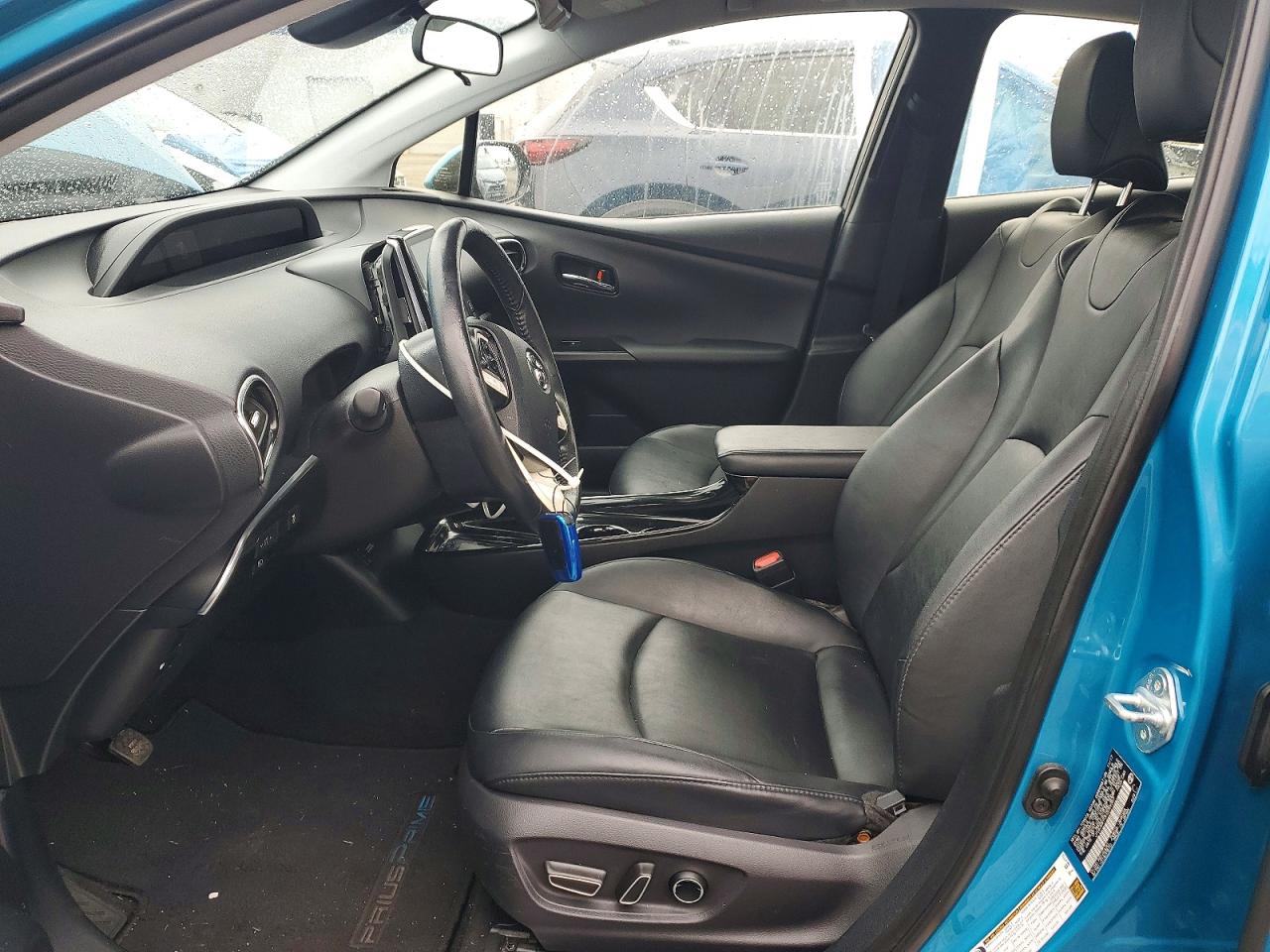 2017 TOYOTA PRIUS