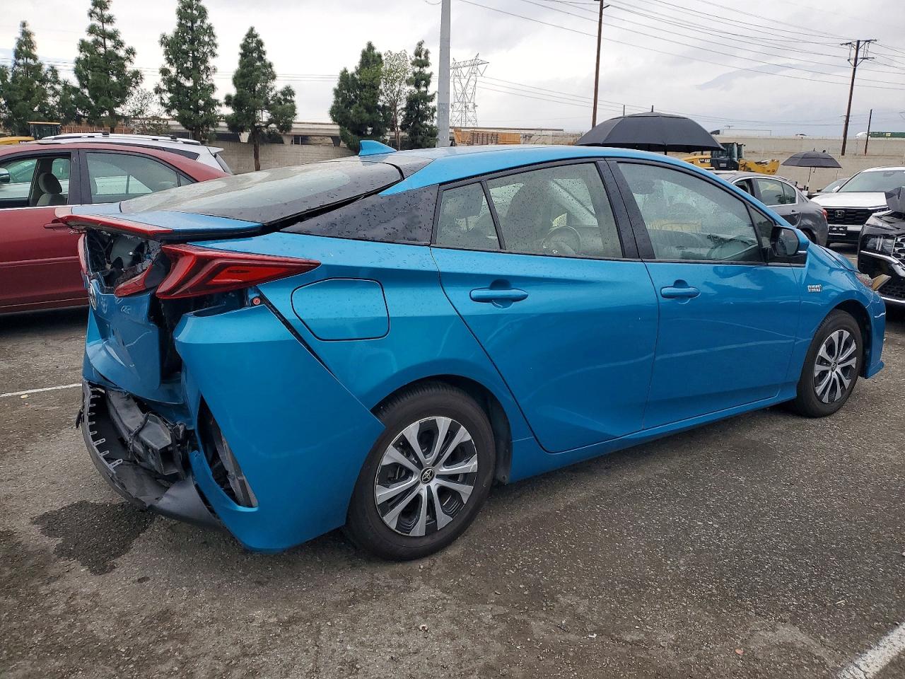 2017 TOYOTA PRIUS