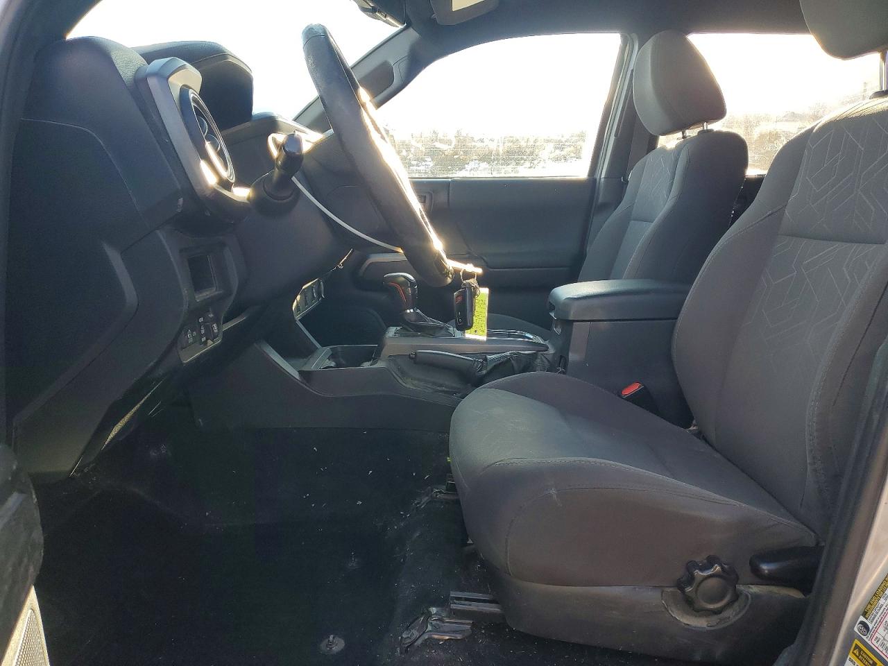2017 TOYOTA TACOMA