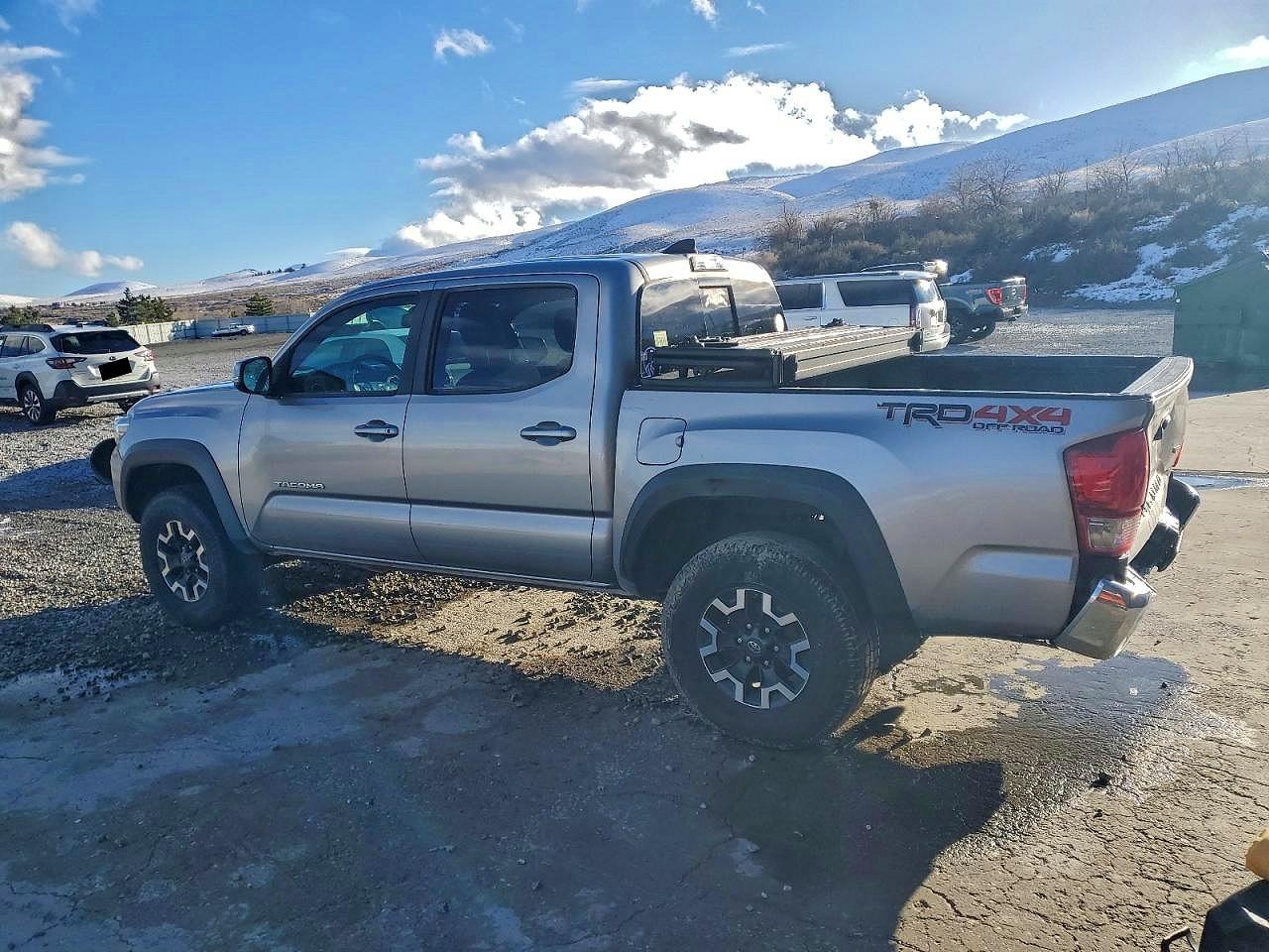 2017 TOYOTA TACOMA