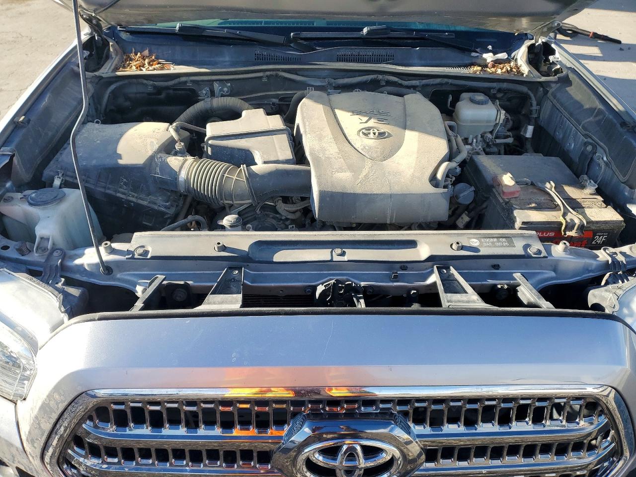 2017 TOYOTA TACOMA