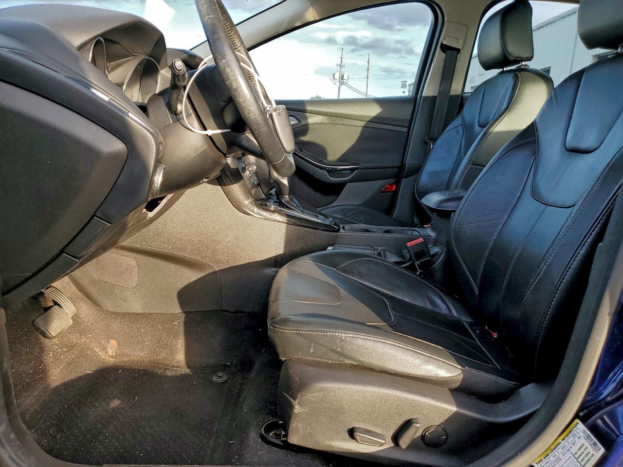 2017 FORD FOCUS