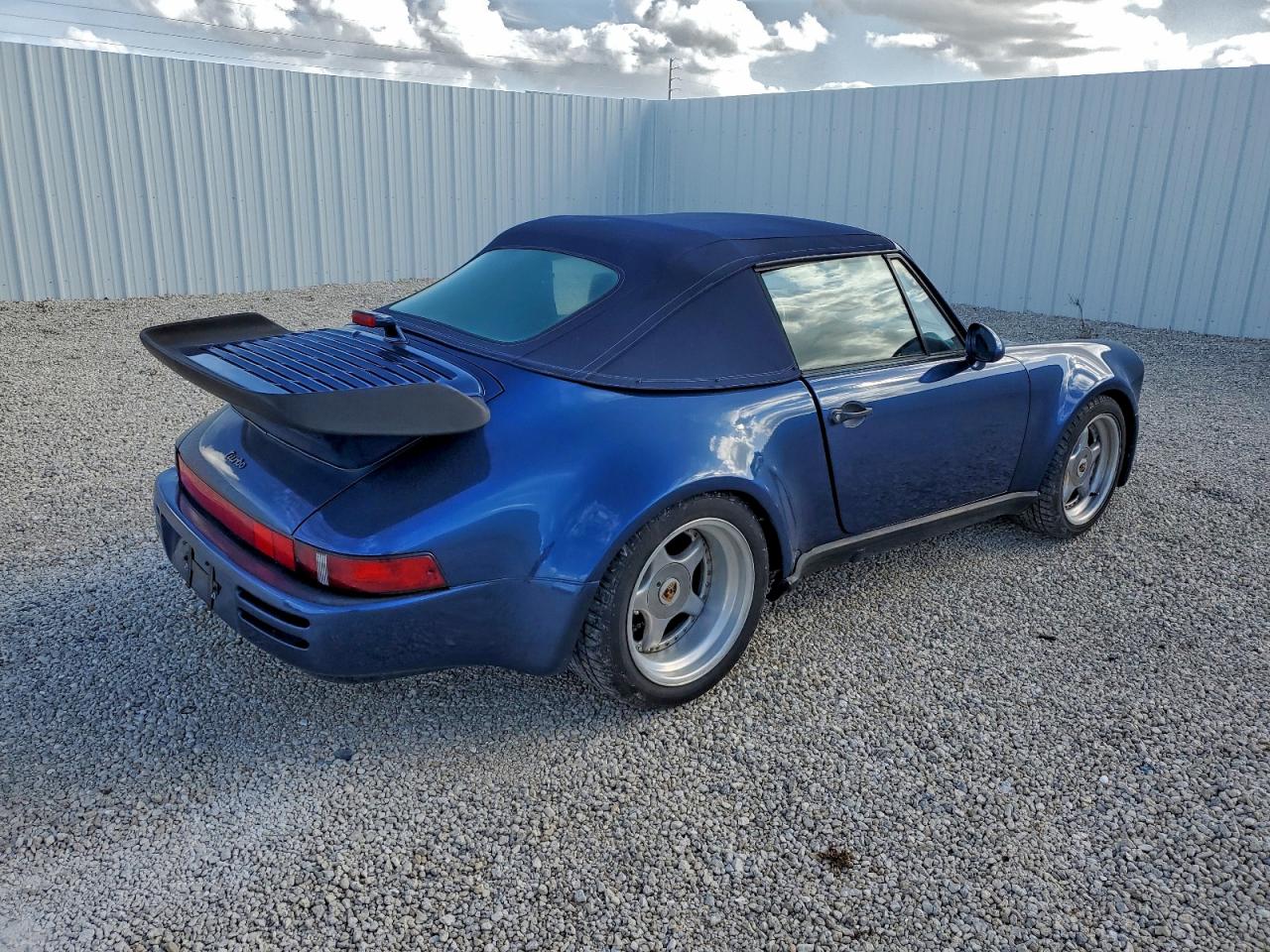 1977 PORSCHE 911