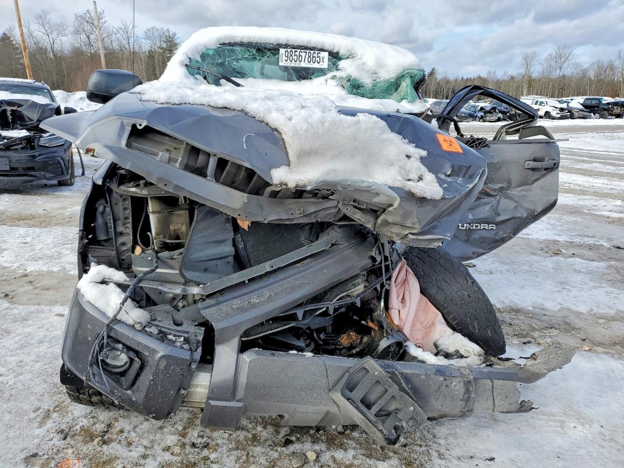 2019 TOYOTA TUNDRA