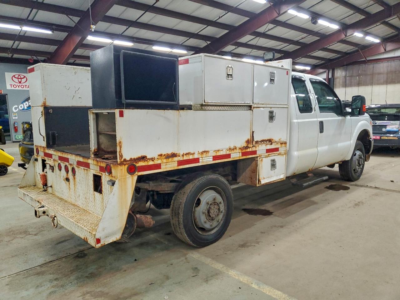 2011 FORD F350