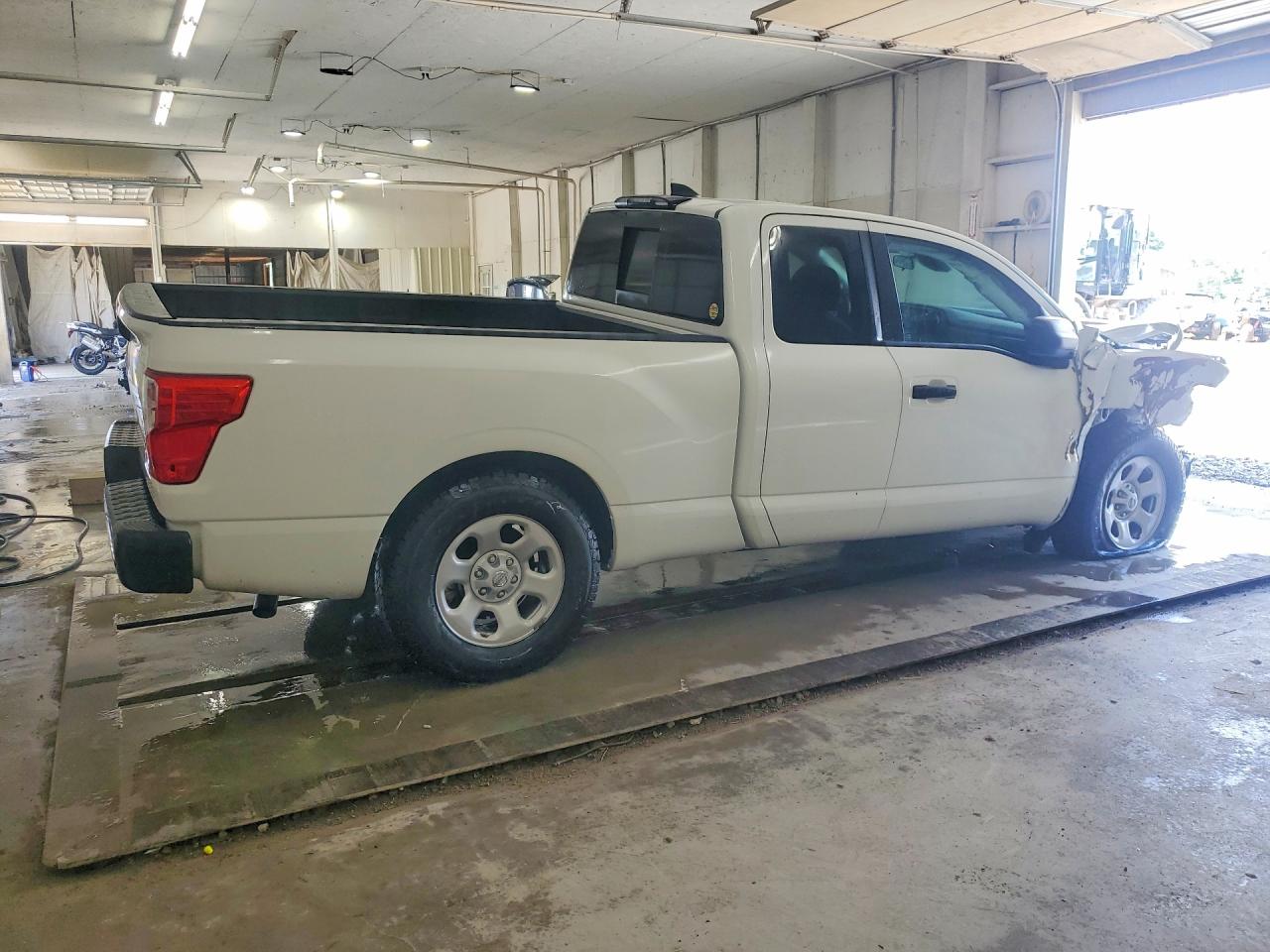 2022 NISSAN TITAN