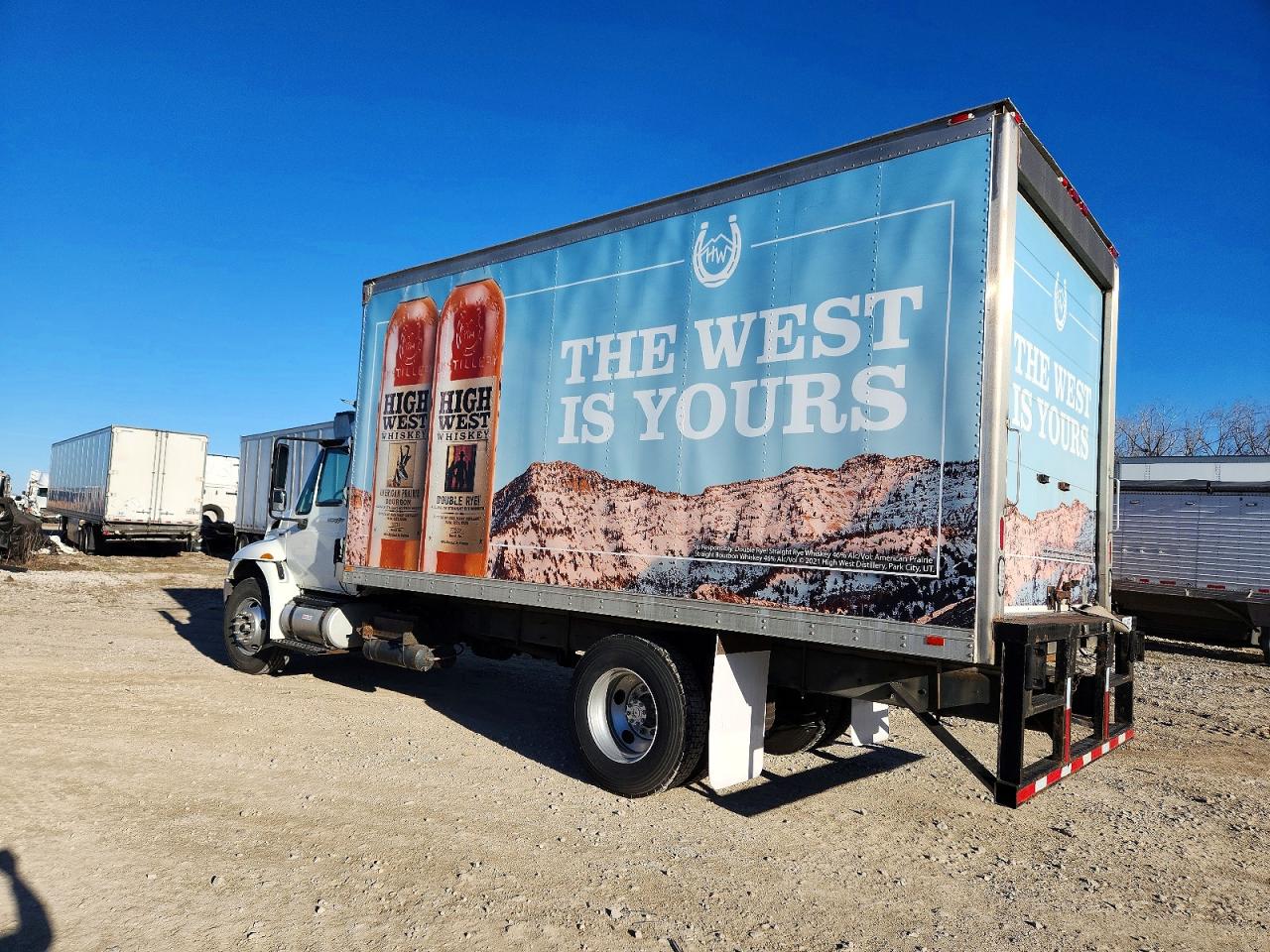 2014 INTERNATIONAL 4000 SERIE