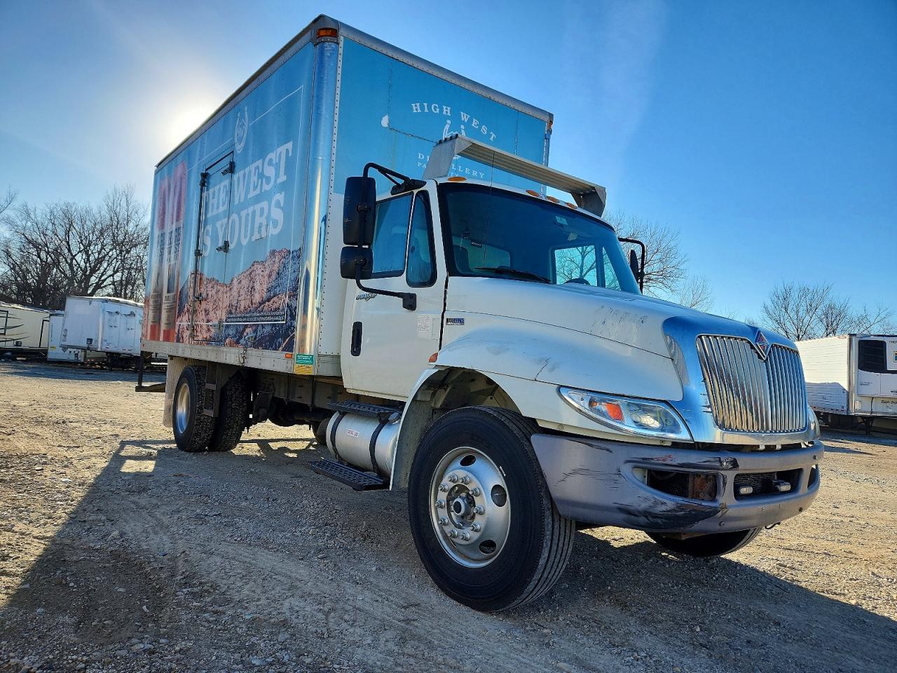 2014 INTERNATIONAL 4000 SERIE