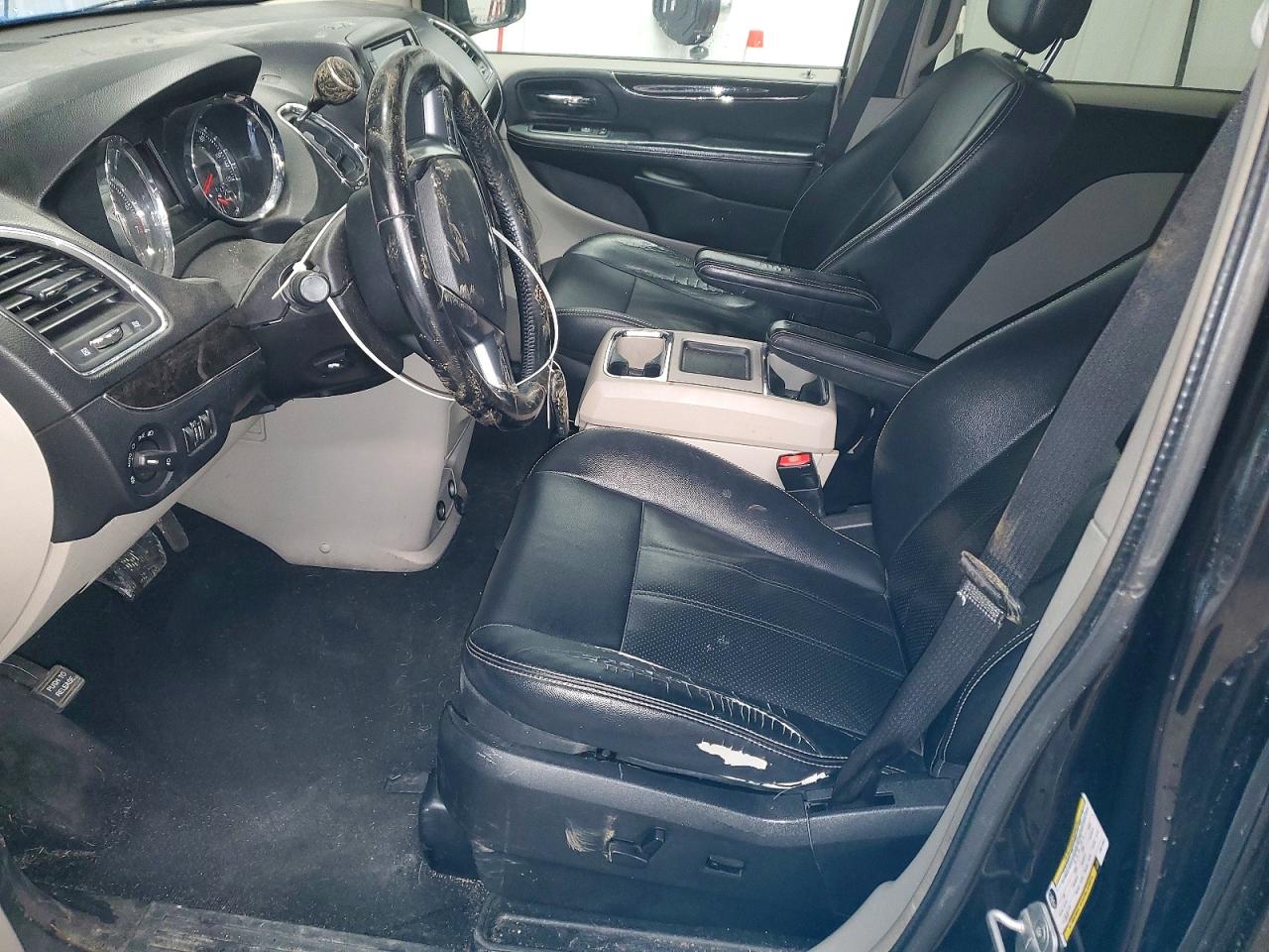 2012 CHRYSLER MINIVAN