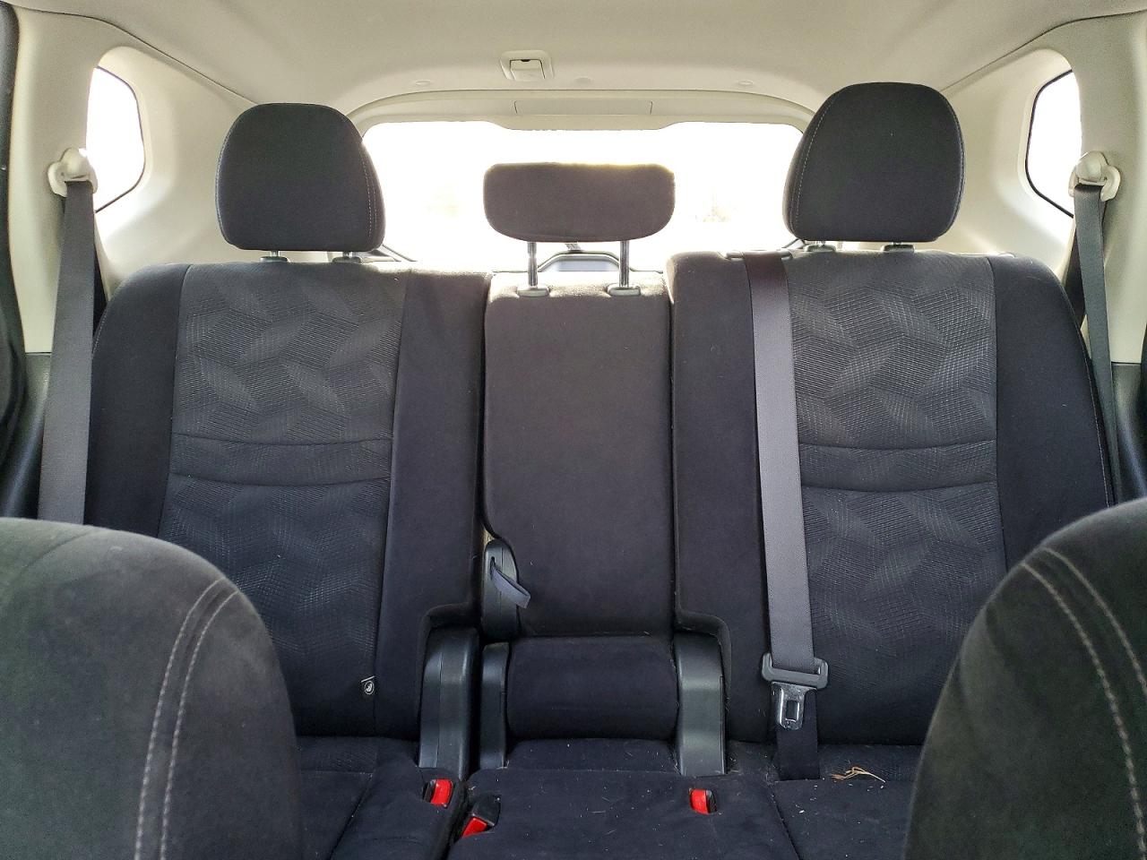 2016 NISSAN ROGUE