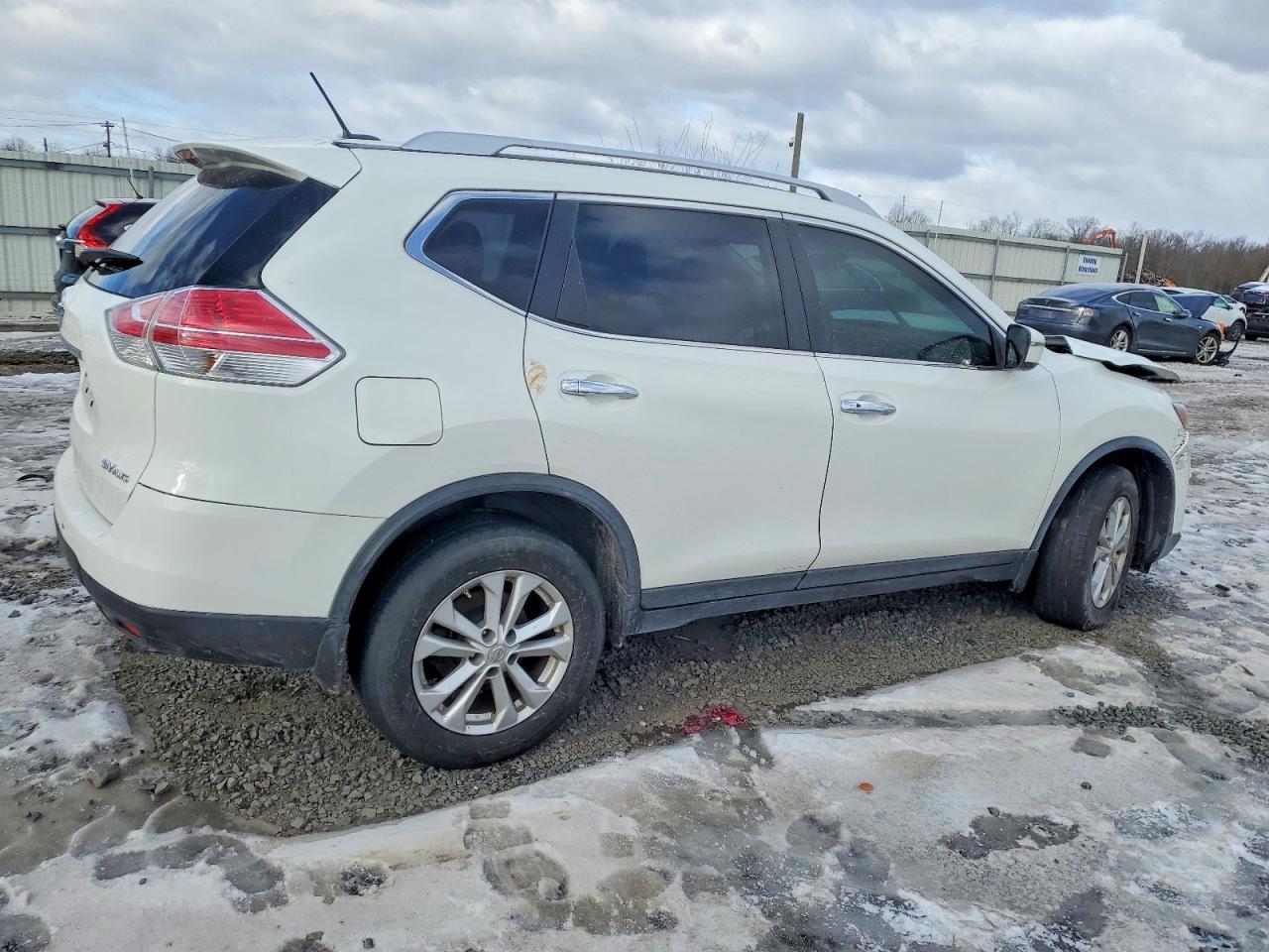 2016 NISSAN ROGUE