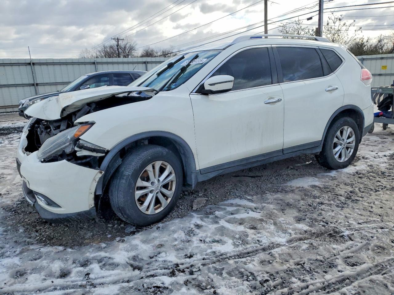 2016 NISSAN ROGUE