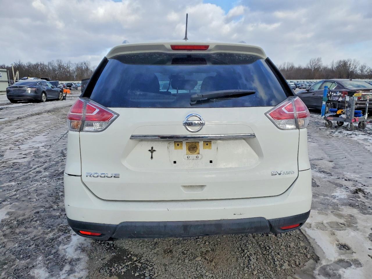 2016 NISSAN ROGUE