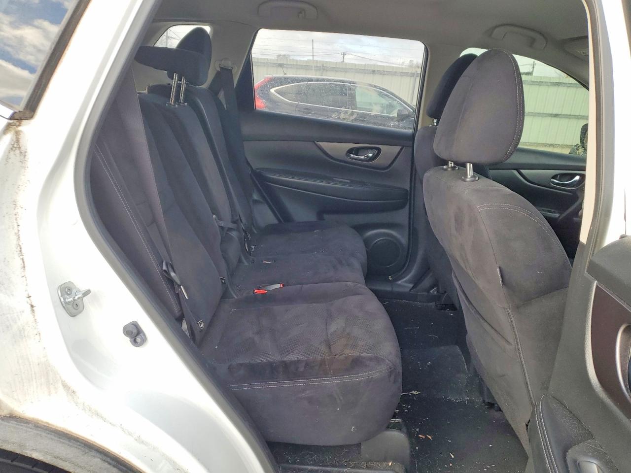 2016 NISSAN ROGUE